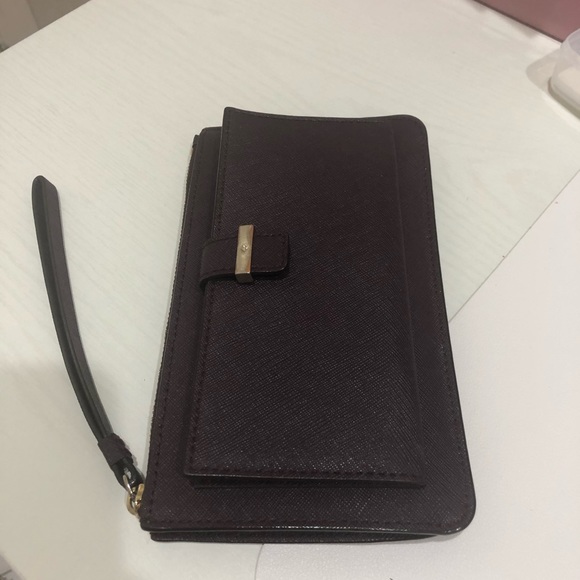 Kate spade wristlet - Picture 2 of 4